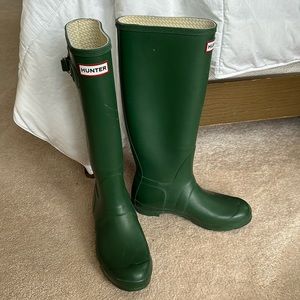 Original Tall Rain Boots in Hunter Green from Hunter